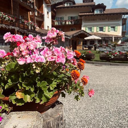 Hotel Valacia Pozza di Fassa Kültér fotó