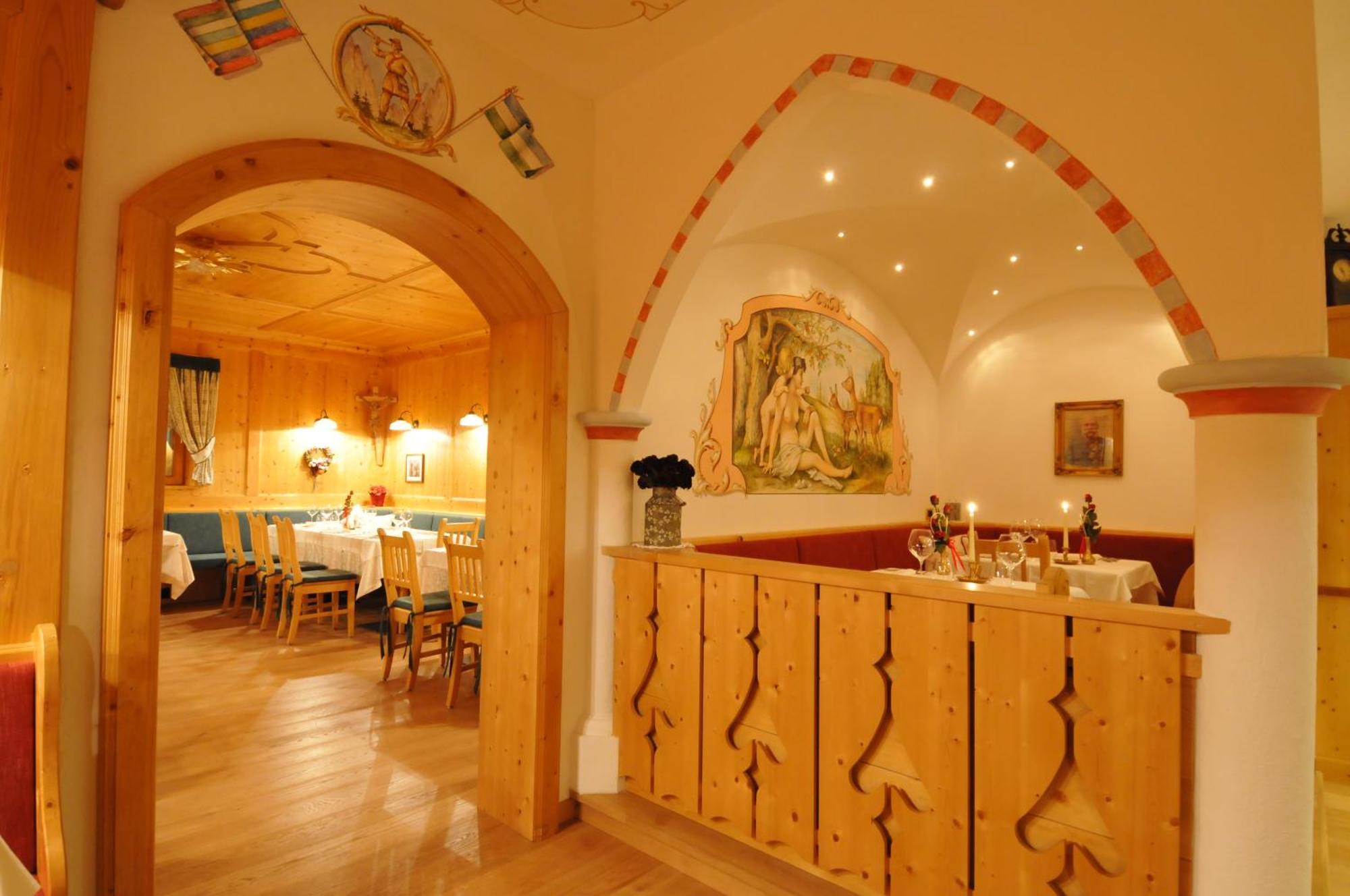 Hotel Valacia Pozza di Fassa Kültér fotó
