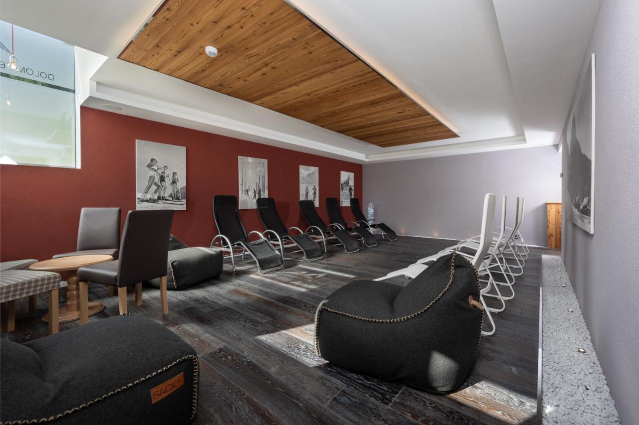 Hotel Valacia Pozza di Fassa Kültér fotó